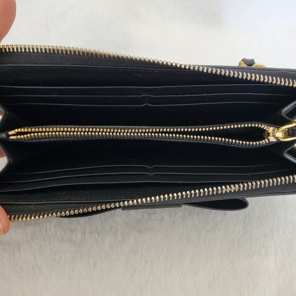 Vintage Long Black Saffiano Prada Cammeo Ribbon Zipper Wallet - Picture 9 of 11